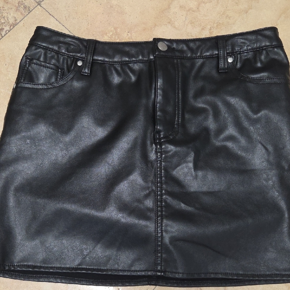 Material Girl Sleek Black Faux Leather Trousers Medium Sz